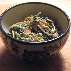 Green Tea Noodles with Tea Smoked Salmon, Edamame, Kale and Lemon Sesame Aioli