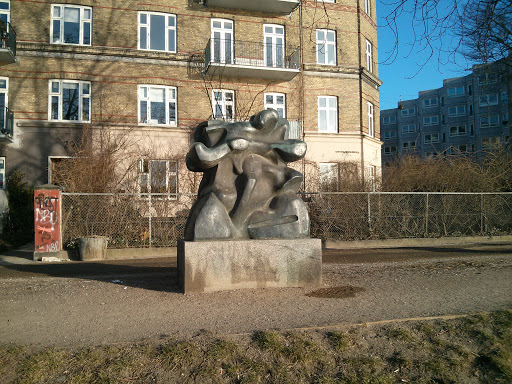 Sculpture by Gert Nielsen (1982)