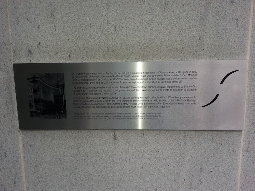 1 Chifley Square Sign