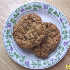 Crispy, Crunchy, Chewy Oat Choco Chip Cookies