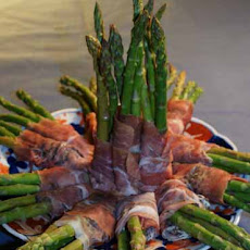 Steamed Asparagus Rolled in Prosciutto
