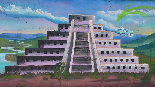 Mural pirámide Azteca