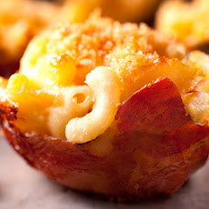 Prosciutto-Wrapped Macaroni and Cheese Cups Recipe