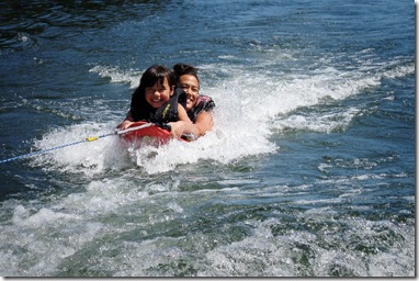 malia nani surfing