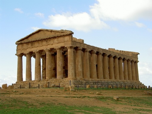 [valley-of-the-temples-agrigento-aggrtm[3].jpg]