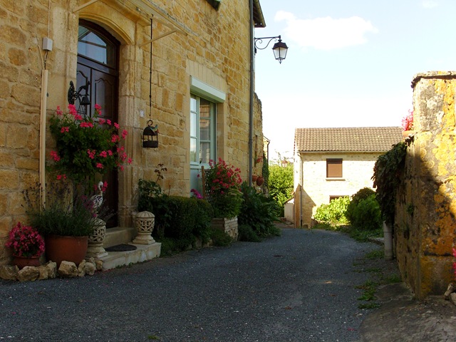 [SanvignacDordogne74.jpg]