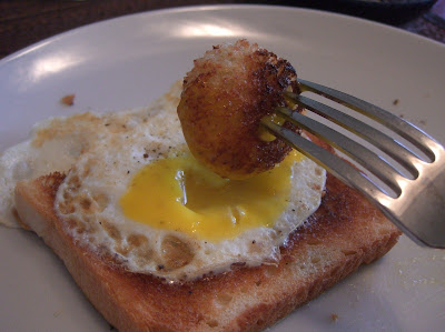 Egg-in-Toast
