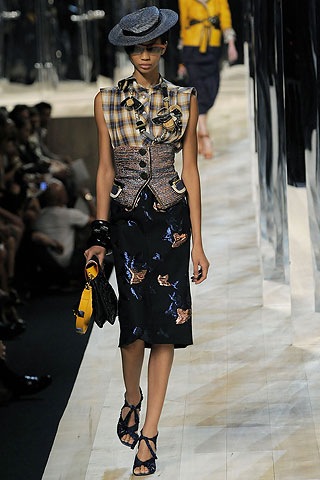 [marc jacobs[3].jpg]