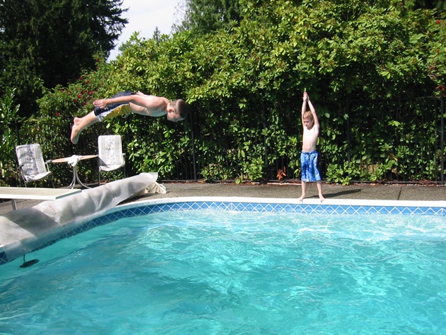 [swim party (26)[3].jpg]