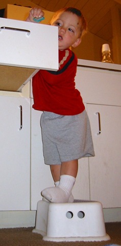 [kaylor standing on things (3)[2].jpg]