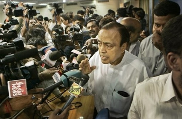 [Muralimanohar[4].jpg]