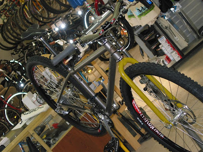 Site Blogspot  Boys  Mountain Bike on Black Mountain Cycles  July 2008
