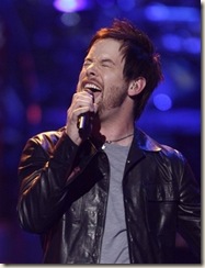 capt_6bd39f581a1841d1accc0a63f8424abe_american_idol_finale_cadc112