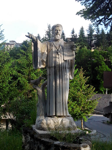 Statua di San Benedetto