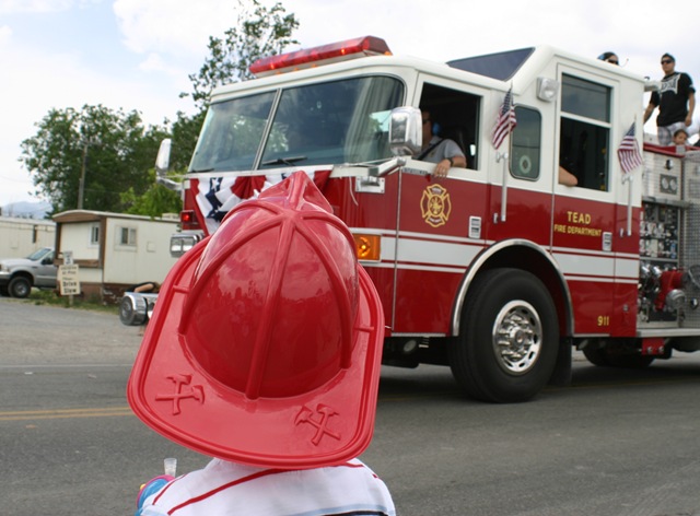 [0807274thParade0806.jpg]