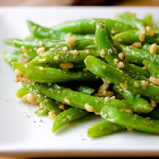 Green Bean and Walnut Salad (Mtsvani Lobios Pkhali)
