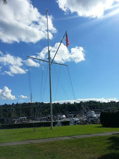 Mast at Seattle Yacht Club