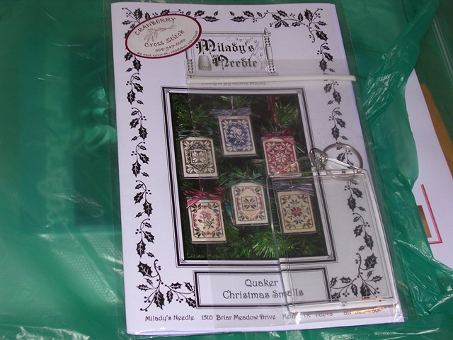 [Milady's Needle Quaker Xmas smalls[3].jpg]