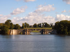 blenheim_palace_lake_bridge.JPG 