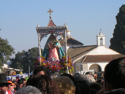 La Virgen de Luna este pasado 27 de enero, día de la romería, en su salida del santuario. Foto: Pozoblanco News, Emilio Guijo