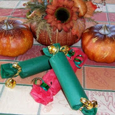 M&M's Holiday Poppers