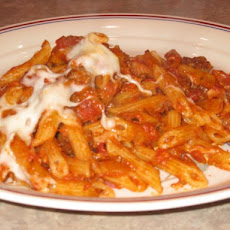 Baked Penne With Ground Beef and Tomato Sauce