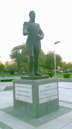 Monumento General Mackena