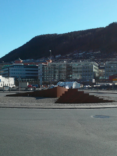 Roundabout Art - Solheimsviken