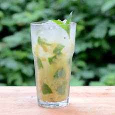 Grilled Pineapple Mojito