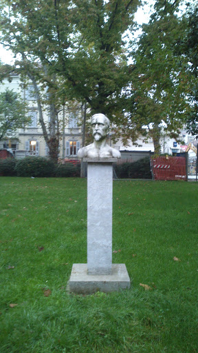 Monumento Carlo Favetti 