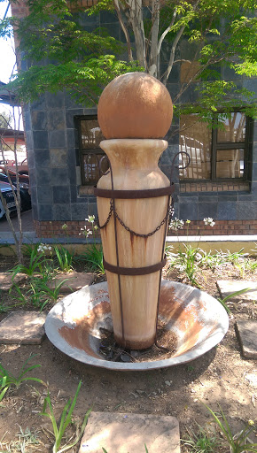 Chained Pot Fountain