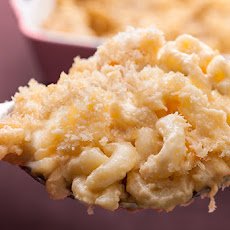 Easy Baked Macaroni and Cheese Recipe