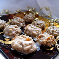 Amaretto Apricot Cookies