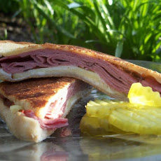 Grilled Roast Beef and Smoked Gouda Cheese Sandwich