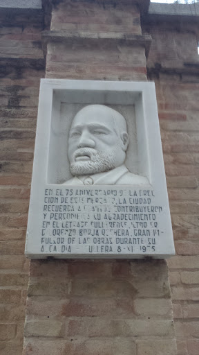 Statue of Lorenzo Borja
