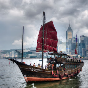 Hong Kong - Sampan by Fabrizio Vendramin - Transportation Boats ( water, hong kong, skyline, victoria harbour, aqua luna, sampan, cloud, boat, china )