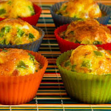 Egg Muffins with Ham, Cheese, and Green Bell Pepper