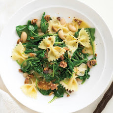 Pasta with Arugula, White Beans, and Walnuts