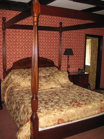 [ChantmarleManor1053.jpg]