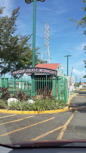 Parque Julio E.  Monogas