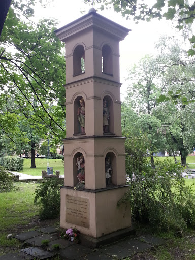 Kapliczka W Parku