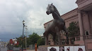 Estatua de Rodeo Corcel Salvaje