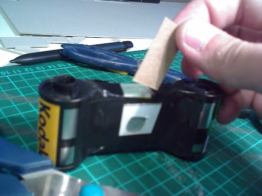 hace tu camara de fotos casera rollo 35mm (pinhole) hace tu camara de fotos casera rollo 35mm (pinhole)