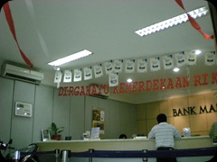 Bank Mandiri Darmo Park 2398