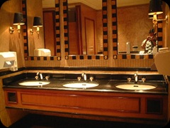 Sheraton Hotel - Toilet - Lobby (2)