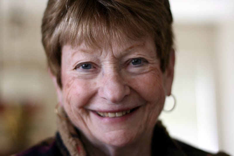 IMAGE: http://lh3.ggpht.com/pjrubin/SDoPsVvHqWI/AAAAAAAAA8Y/bZycZgc_c10/s800/IMG_0339.JPG