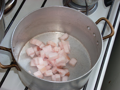 pella de chancho pan de chicharron