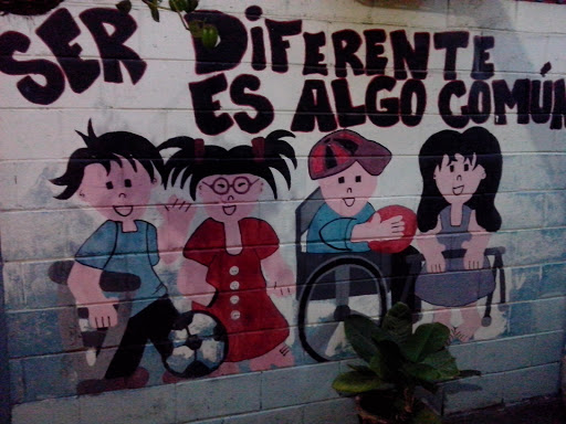 Mural Ser Diferente Es Algo Común.