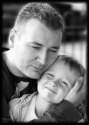 [Father_Son[12].jpg]