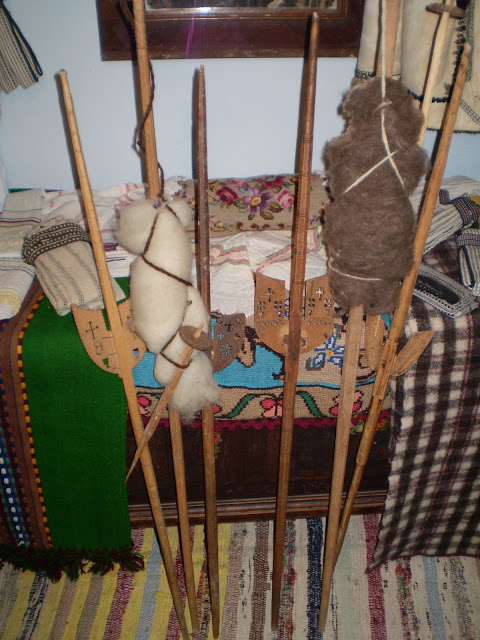 http://lh3.ggpht.com/pozejina/SMmVfTssVvI/AAAAAAAAAOU/O_hxdeipkrg/s640/furci_caer.JPG
